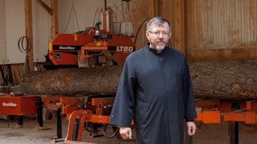 Restaurering av gamla kloster i Bulgarien med Wood-Mizer-sågverk